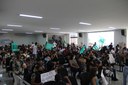 23º Reunião Ordinária do CODEMA, para votação da instalação de uma draga visando a extração de ouro no rio Araçuaí. 
Estiveram presentes os moradores locais que serão atingidos diretamente pelos impactos causados com a possível instalação do empreendimento, os protestantes gritam palavras de ordem pela preservação do Rio Araçuaí.